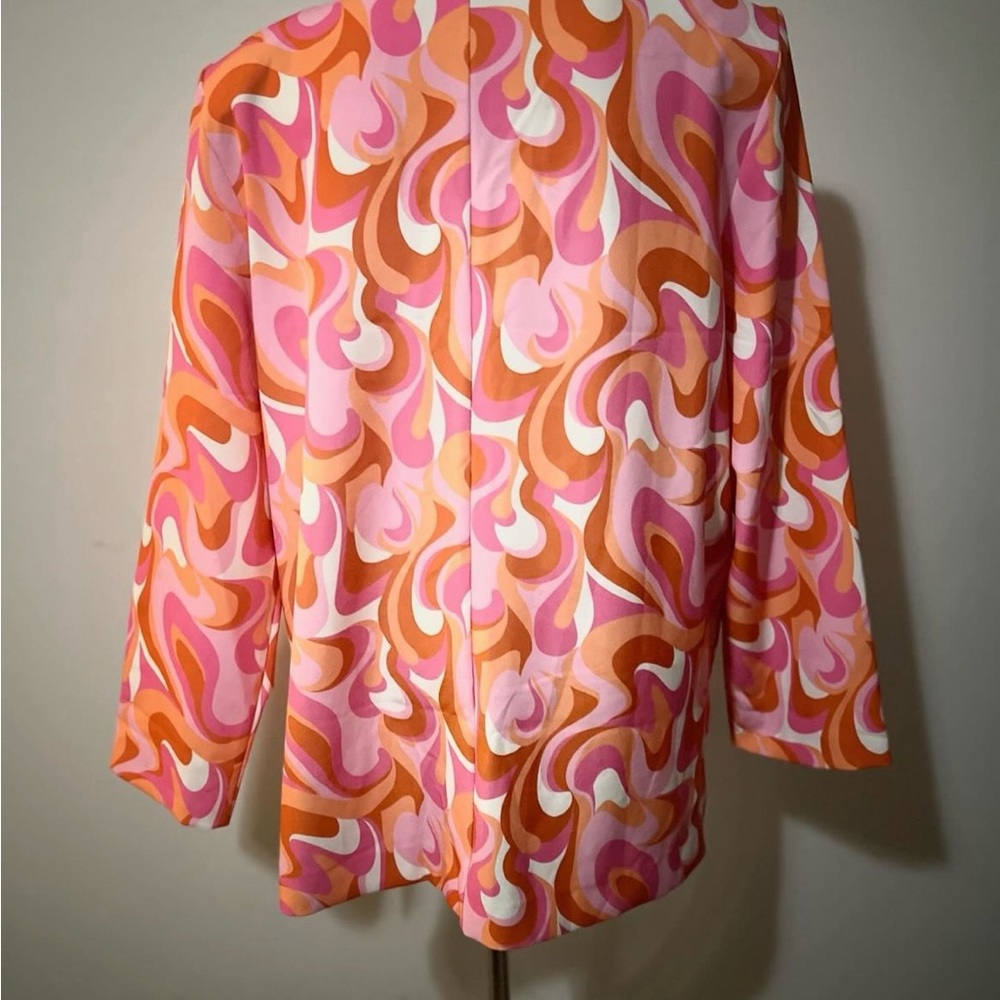 Retro Design Blazer! - Picture 2 of 6